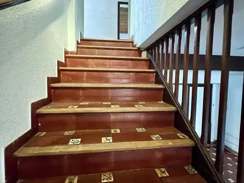 Oficina en alquiler para uso comercial - profesional