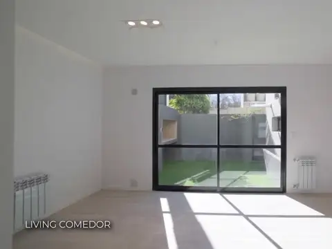 Depto Tipo Casa en Venta en Poeta Lugones, USD 154.000