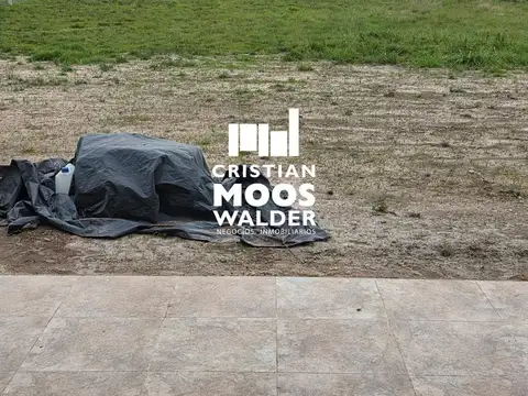 Casa a estrenar en Loma Verde