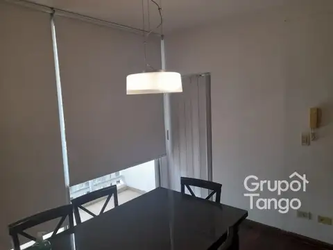Paraná 800, Piso 7