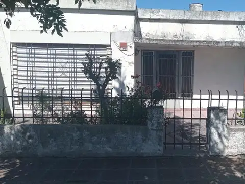 VENTA DE CASA EN FLORENCIO VARELA