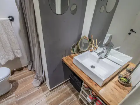 Casa 4 ambientes con 2 baños