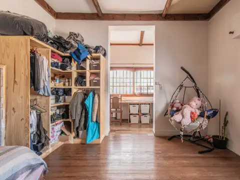 VENTA DE CASA 4 AMBIENTES EN 2 PLANTAS C/PATIO, QUINCHO Y TERRAZA EN SAN ISIDRO G.B.A.