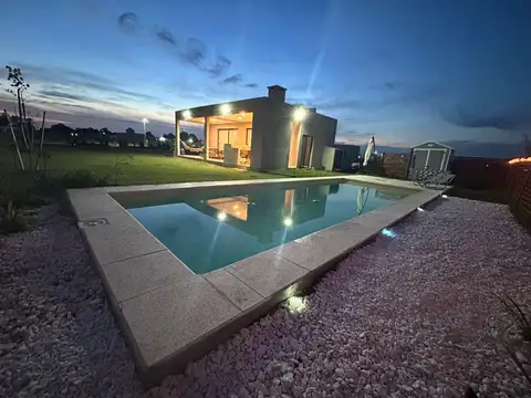 Casa en Venta en Countries y Barrios Cerrados en San Vicente, USD 78.000