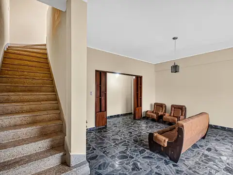 VENTA CASA TIPO PH EN CASEROS 6 AMBIENTES