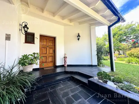 Cordero al 100 esquina Cto. Bernardi