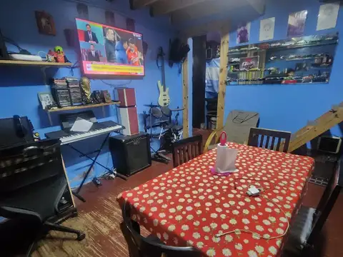 Venta PH a  REFACCIONAR 2 ambientes en  San Cristóbal