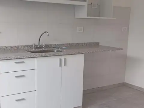 Depto Tipo Casa 4 ambientes con 1 baño