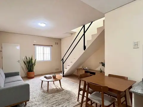 VENTA DUPLEX 3 AMBIENTES EN CONDOMINIO PRIVADO VILLA DE MAYO