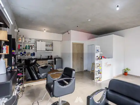 VENTA LOCAL COMERCIAL CON RENTA 6,5% TRES CRUCES