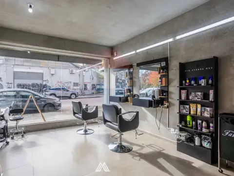 VENTA LOCAL COMERCIAL CON RENTA 6,5% TRES CRUCES