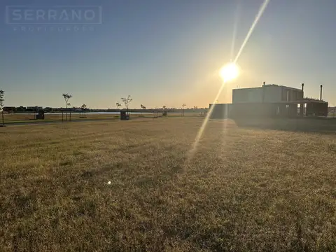 Lote en venta al agua en Amarras, Puertos del Lago Escobar