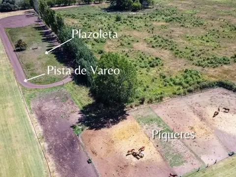 hoteleria y complejo  de polo a la venta