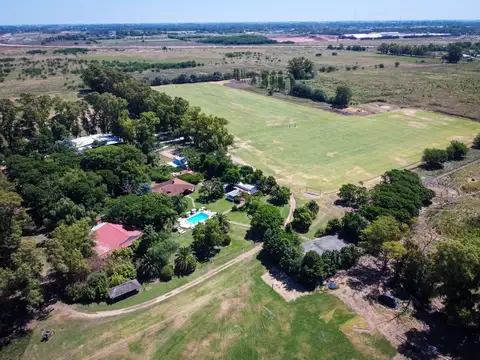 hoteleria y complejo  de polo a la venta