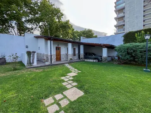 VENTA/ PERMUTA- Quincho con cochera sobre lote de 330 m2- Cañada de Gómez, Santa Fe