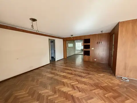 Departamento 7 ambientes con 2 baños