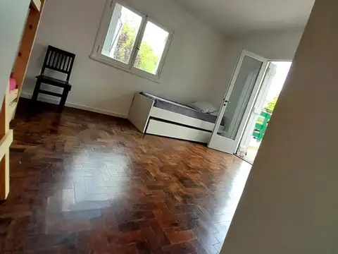 Casa en Alquiler Temporal con 1 cochera