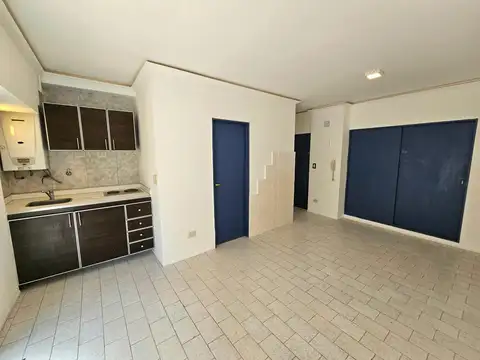 BALLESTER CENTRO: MONOAMBIENTE CON BALCON APTO PROFESIONAL