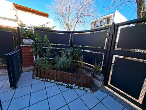 Depto Tipo Casa en Venta al Suroeste