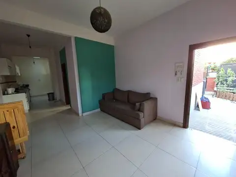 Depto Tipo Casa 3 ambientes con 2 baños