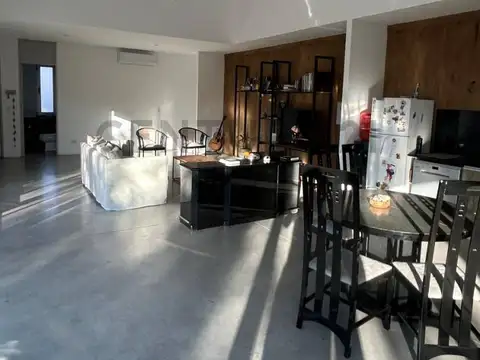 Casa en Alquiler en El Canton - Norte, USD 1.300