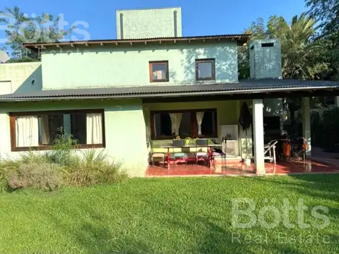 La Barra Village, Escobar