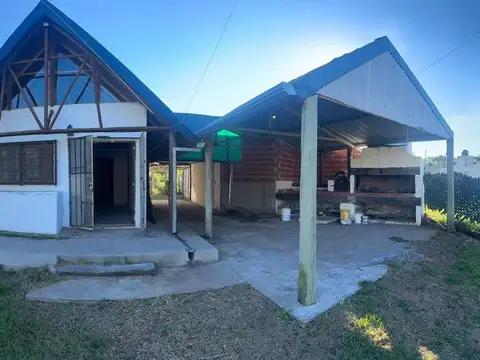 Calle Nº 49, entre calles Nº 16 y Nº 18 100