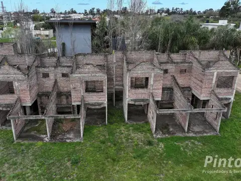 Construccion de 4 departamentos. Excelente esquina. Gran oportunidad. SAN JOSE. ENTRE RIOS.