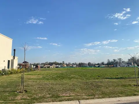 Terreno en Venta en Countries y Barrios Cerrados en Pilar, USD 45.000
