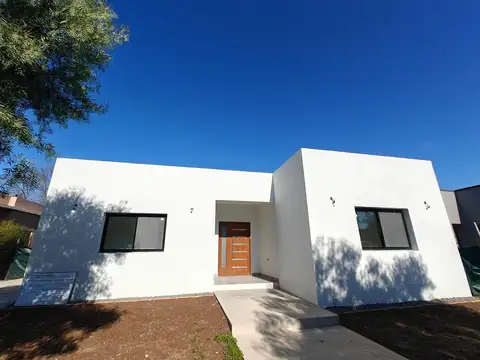 Casa en Venta en Pilar del Este - San Ramón, USD 150.000
