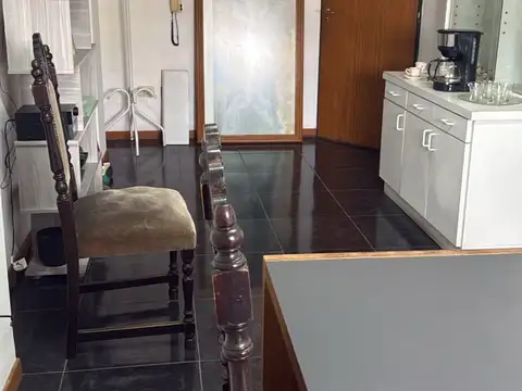 Oficina en Alquiler en Barrio Platense, $ 350.000