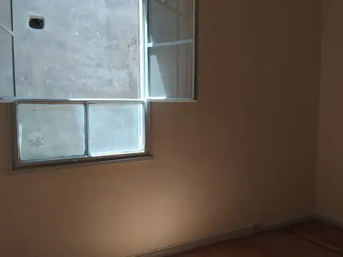 Avenida Rivadavia 7200, Piso 1