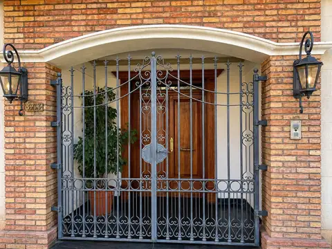 Casa en Alquiler de 5 dormitorios