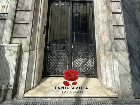 OFICINA Premiun en Av.Santa Fe, frente a plaza San Martin, Centro