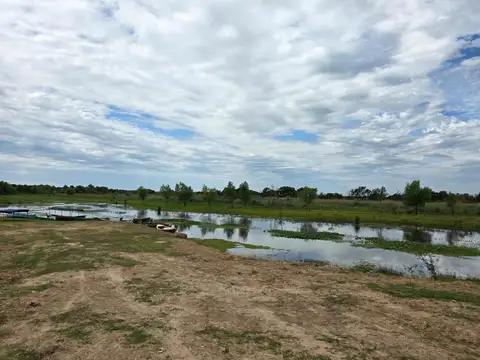 CASAQUINTA EN VENTA- SANTA ROSA DE CALCHINES