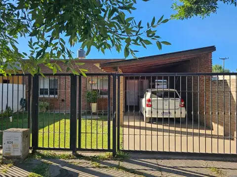 Hermosa casa en venta - Amplia y cómoda distribución