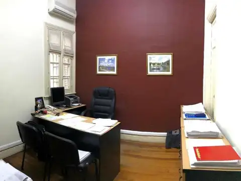 Departamento en venta - 4 Dormitorios 1 Baño - San Nicolás