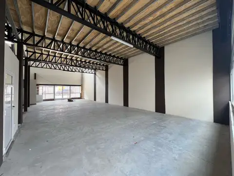 Galpon en Venta 26  mts Fondo