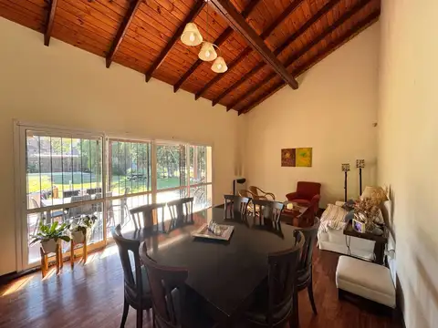 Casa en Alquiler de 3 dormitorios