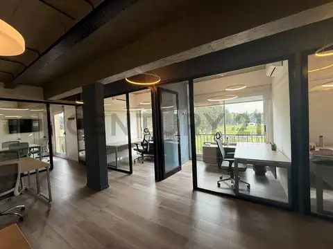 Oficina en Venta en Pueblo Caamaño, USD 300.000