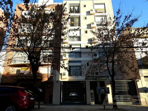 Monoambiente para vivienda o uso profesional Castelar 