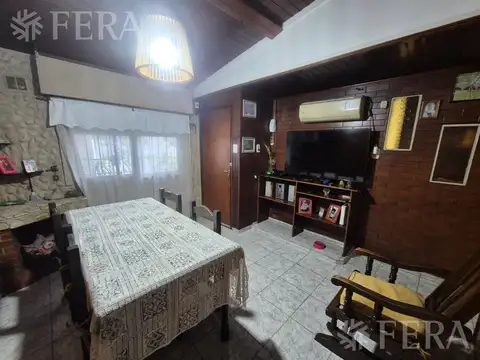 Casa en Venta con 1 cochera