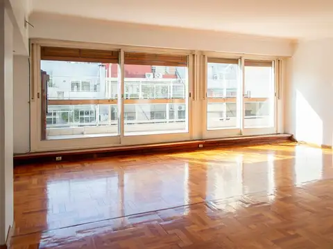 Departamento en Venta de 4 dormitorios