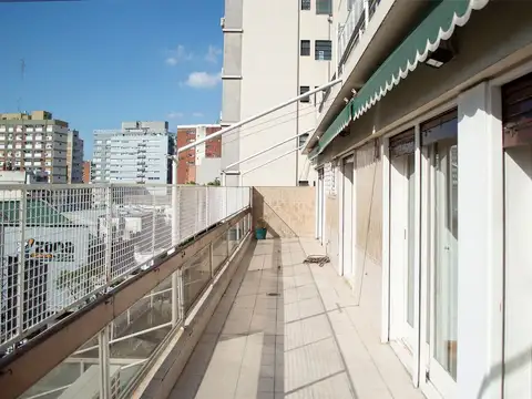 Departamento 5 ambientes con 3 baños