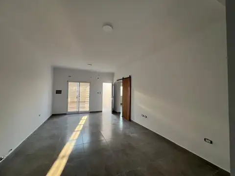 Depto Tipo Casa en Venta en El Bosque, USD 137.500