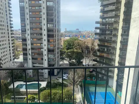 Arroyo 800, Piso 7