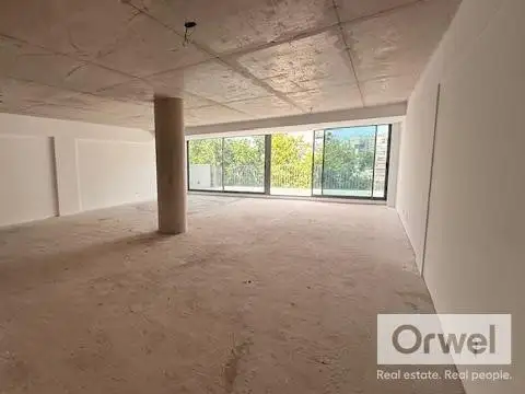 Oficina en Alquiler al Este
