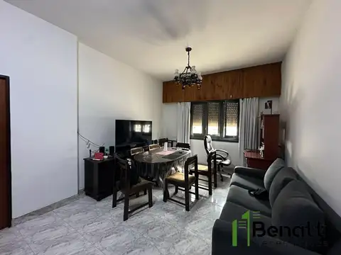 PH 3 AMBIENTES AL FTE CON QUINCHO Y PARRILLA. SIN EXPENSAS