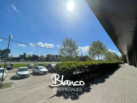 Oficina en Venta en Pilar Centro, USD 190.000