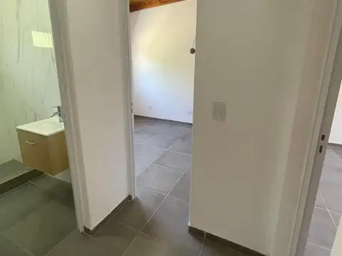 Casa en Alquiler con 1 cochera